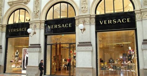 is versace support israel or palestine|versace israel vs palestine.